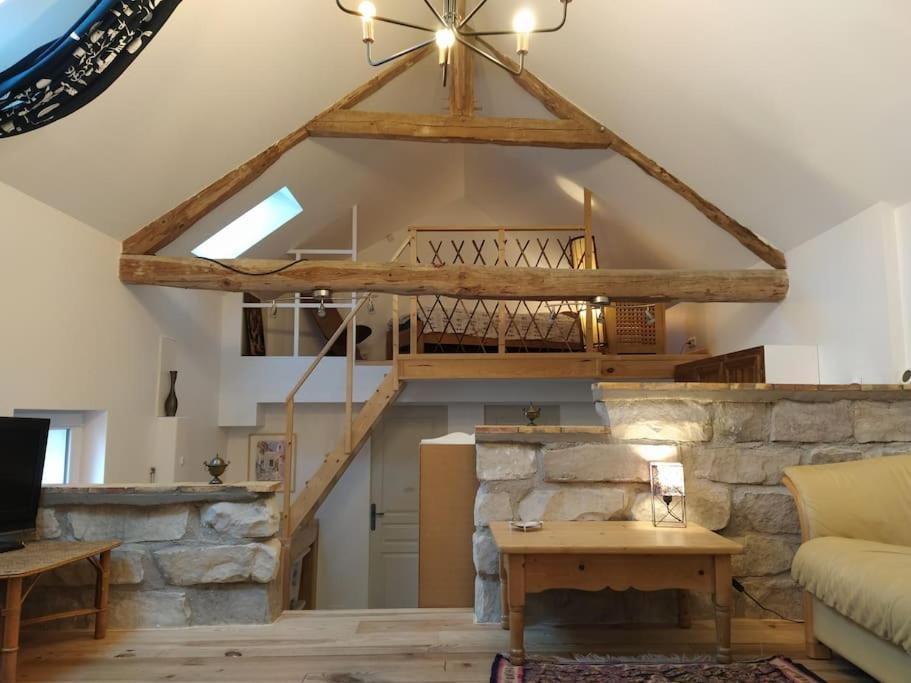 Superbe Appartement Dans Charmant Corps De Ferme Acheres-la-Foret Exterior photo
