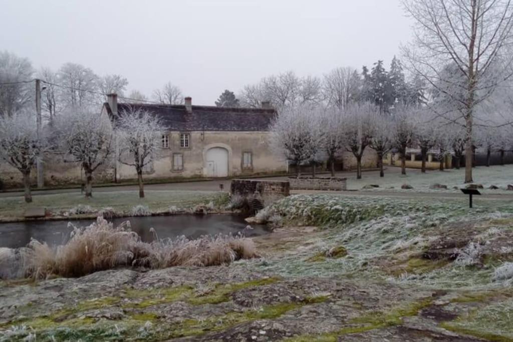 Superbe Appartement Dans Charmant Corps De Ferme Acheres-la-Foret Exterior photo